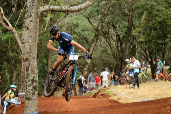 Perdre du poids avec le vélo de fitness : comment faire ?